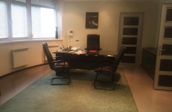 вул. Єфремова