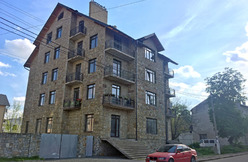 м. Самбір, вул. Козацька, 2б