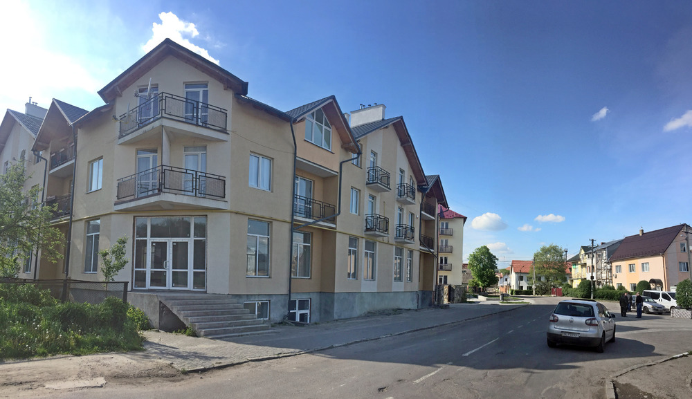 м. Самбір, вул. Козацька, 2г (1 поверх)